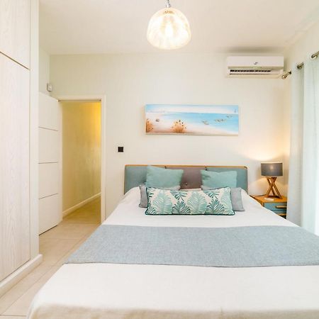 Beachcove Apt No 1 Pereybere Beach Exteriér fotografie