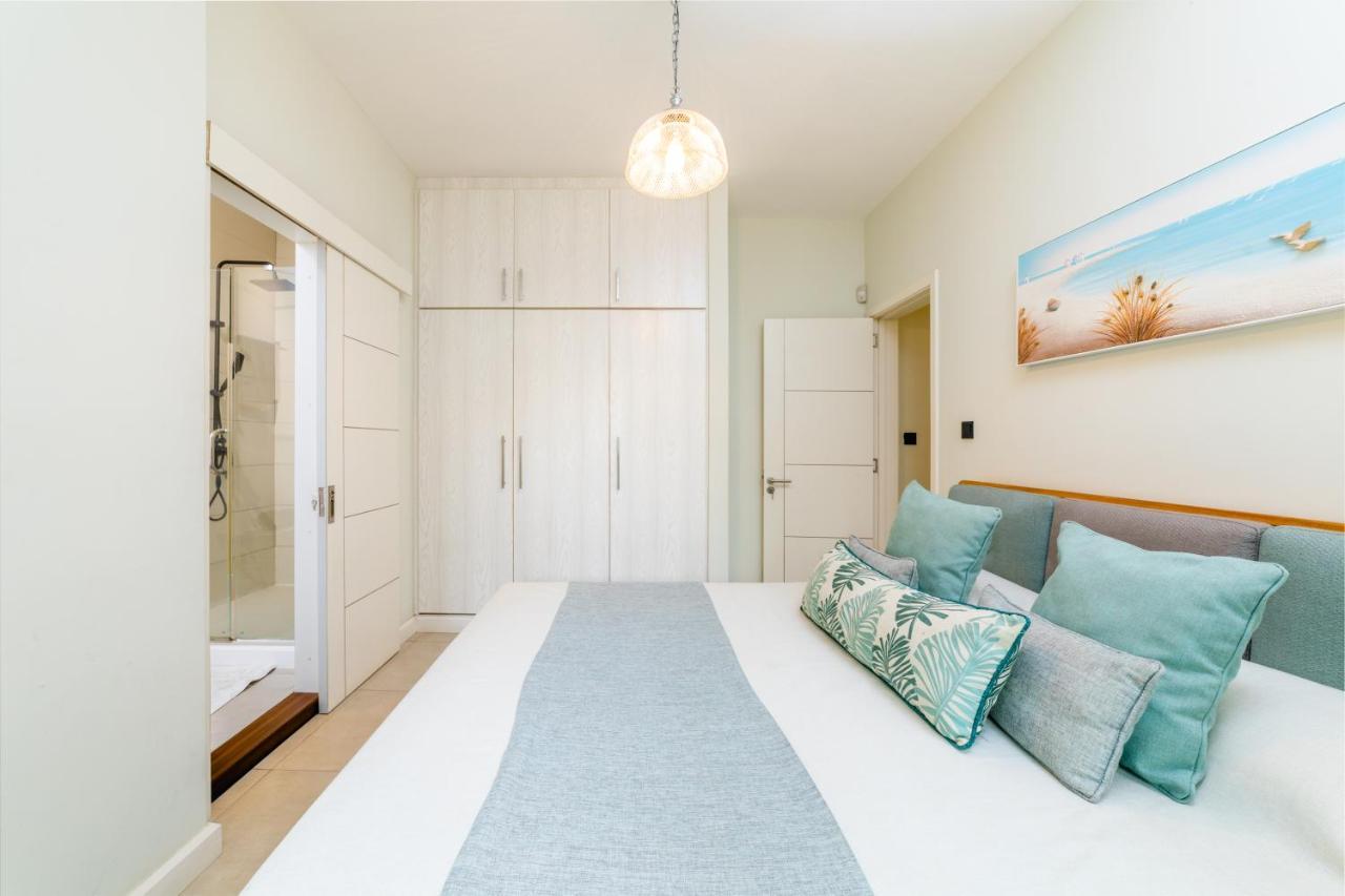 Beachcove Apt No 1 Pereybere Beach Exteriér fotografie